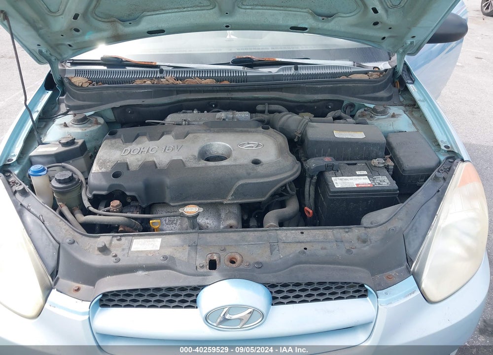 2007 HYUNDAI ACCENT GS VIN: KMHCM36C07U041859