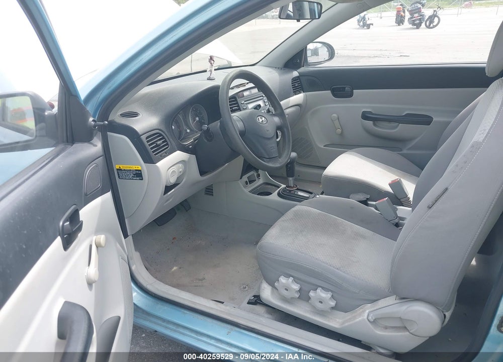 2007 HYUNDAI ACCENT GS VIN: KMHCM36C07U041859