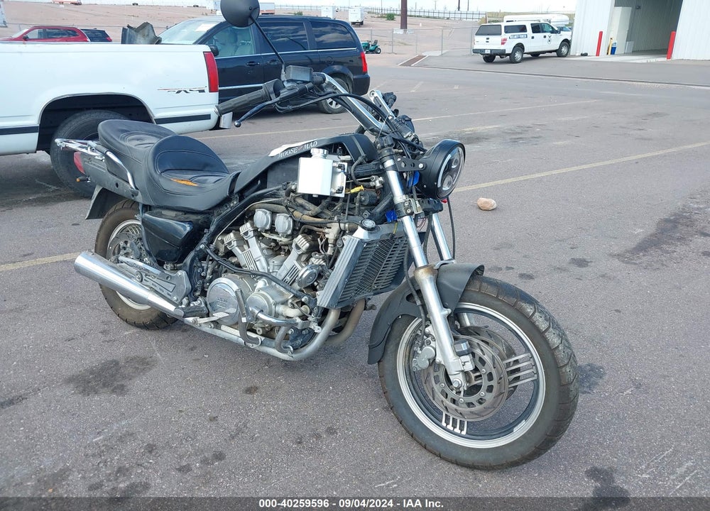 1987 YAMAHA XVZ13 VIN: JYA2LW009HA000261