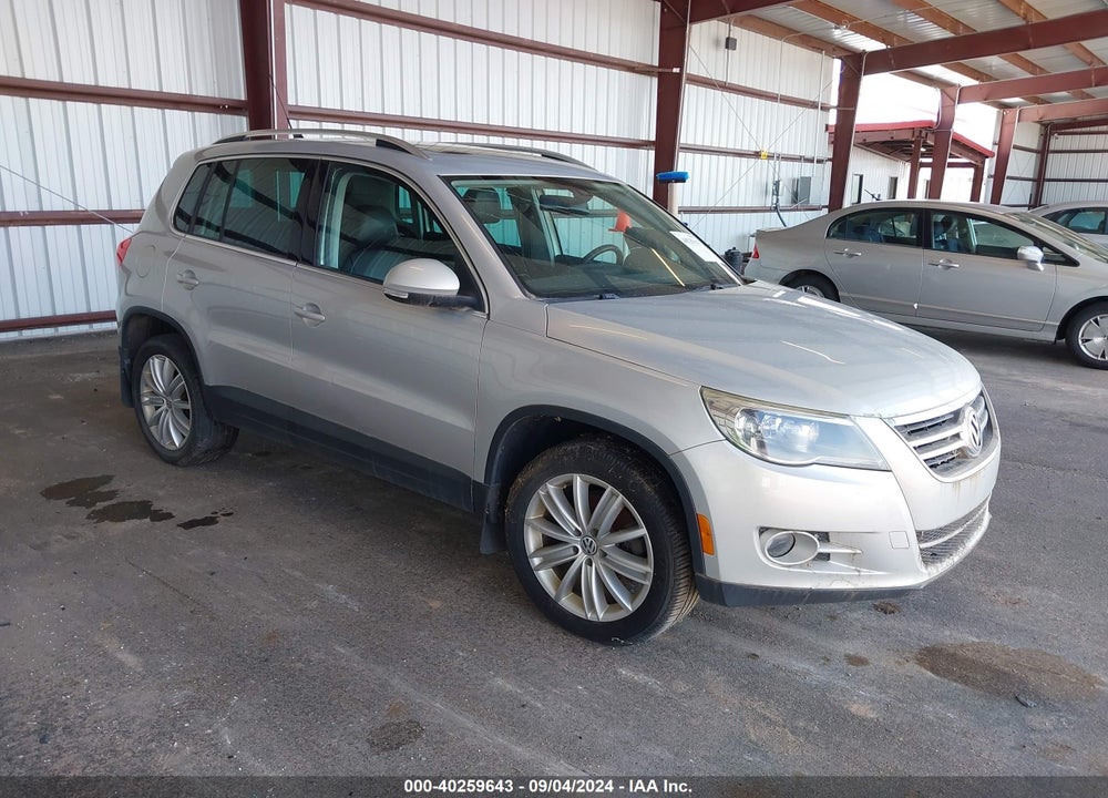 2010 VOLKSWAGEN TIGUAN SEL VIN: WVGBV7AX2AW513968