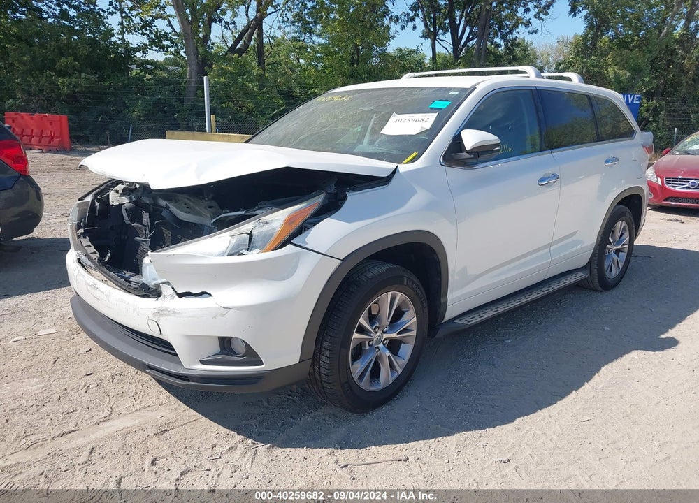2015 TOYOTA HIGHLANDER LE PLUS V6 VIN: 5TDZKRFH6FS056985