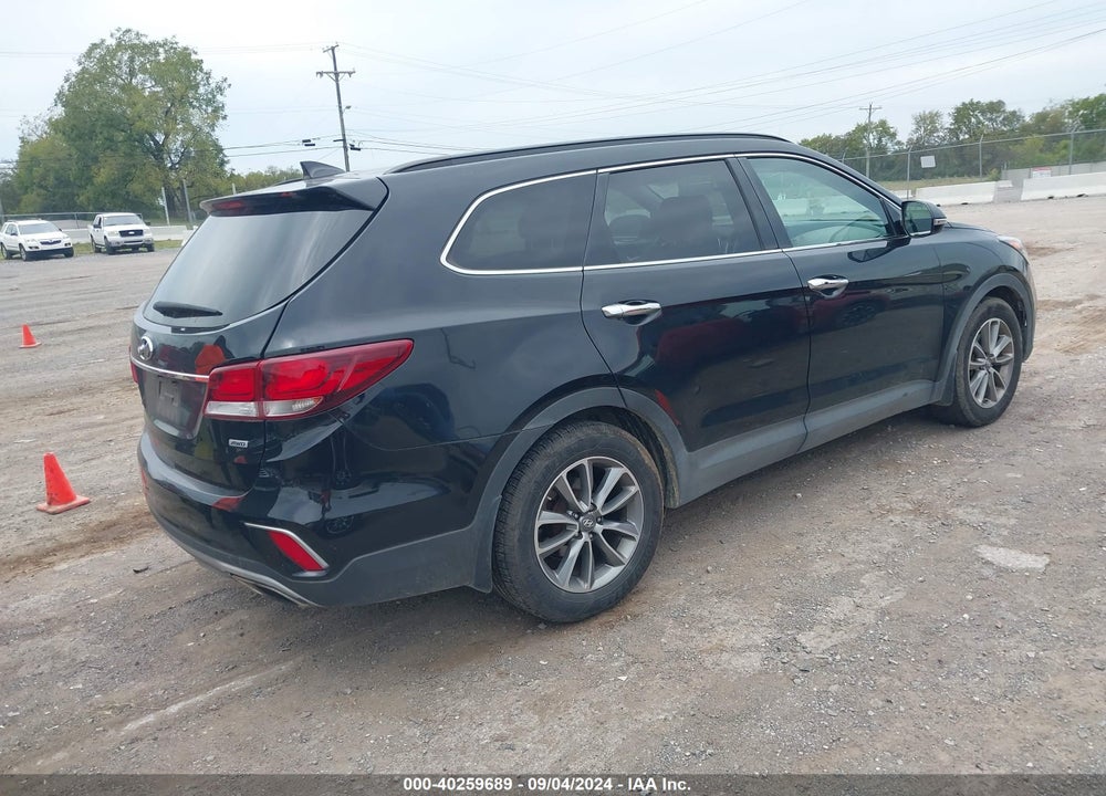 2017 HYUNDAI SANTA FE VIN: KM8SNDHF0HU217722