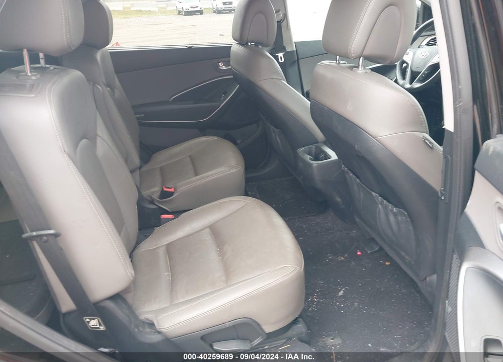 2017 HYUNDAI SANTA FE VIN: KM8SNDHF0HU217722