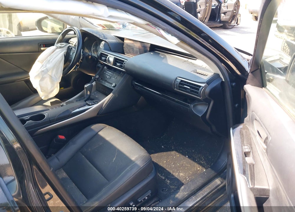 2018 LEXUS IS 300 VIN: JTHC81D27J5027187