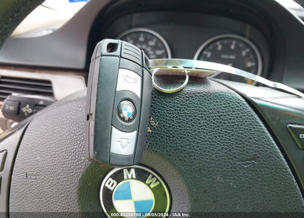 2010 BMW 328I VIN: WBAPH7C53AE130010
