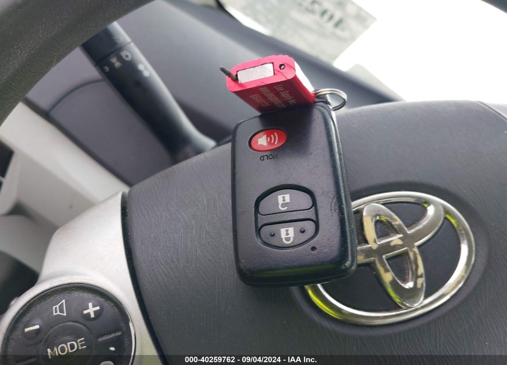 2010 TOYOTA PRIUS II VIN: JTDKN3DU6A1027966