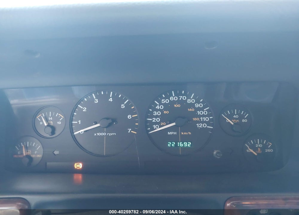 1998 JEEP GRAND CHEROKEE LIMITED VIN: 1J4GZ78S5WC324940