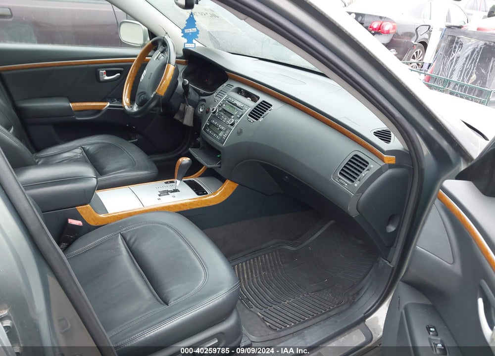 2006 HYUNDAI AZERA SE/LIMITED VIN: KMHFC46F46A120855