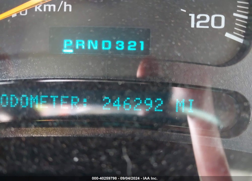 2005 GMC YUKON VIN: 1GKEK13T35J167504