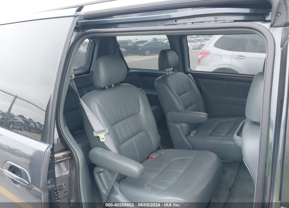 2004 HONDA ODYSSEY VIN: 5FNRL18724B040674