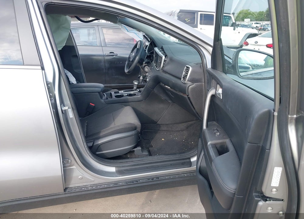 2020 KIA SPORTAGE LX VIN: KNDPM3AC5L7718572