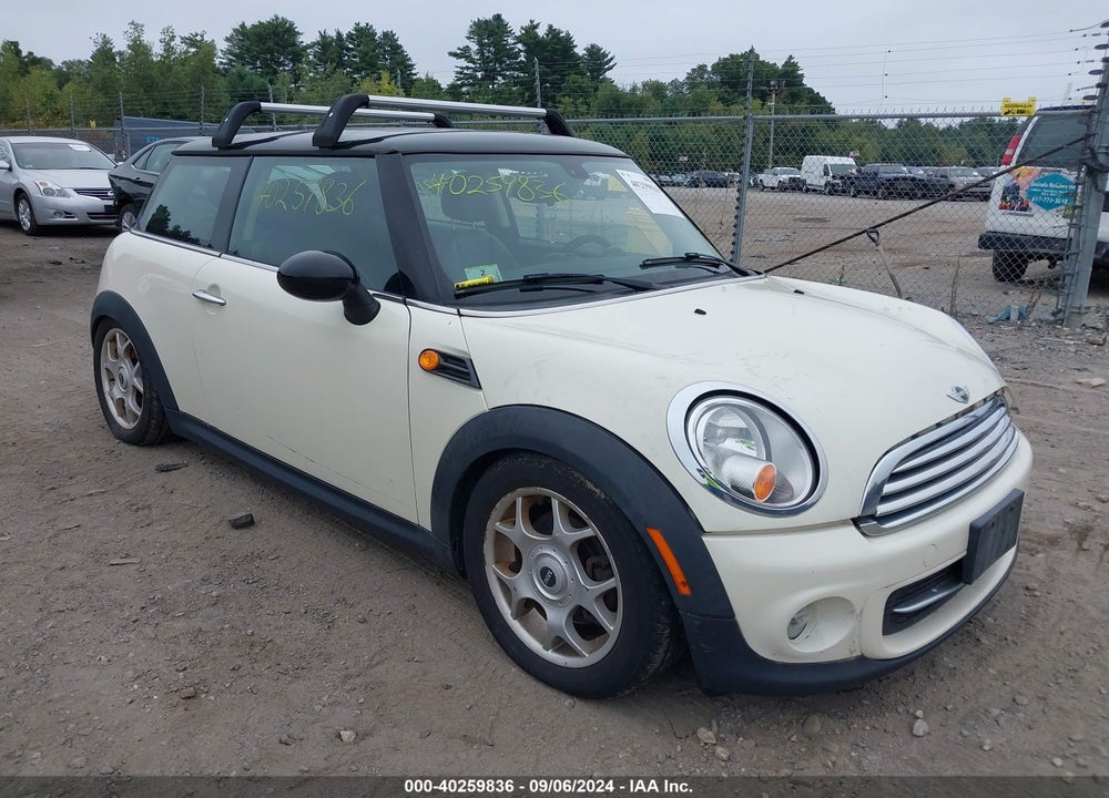 2013 MINI HARDTOP COOPER VIN: WMWSU3C59DT685199