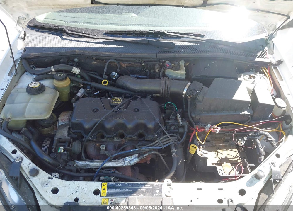 2000 FORD FOCUS VIN: 1FAFP34PXYW201806