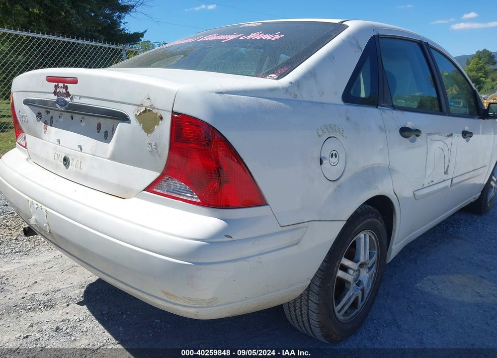 2000 FORD FOCUS VIN: 1FAFP34PXYW201806