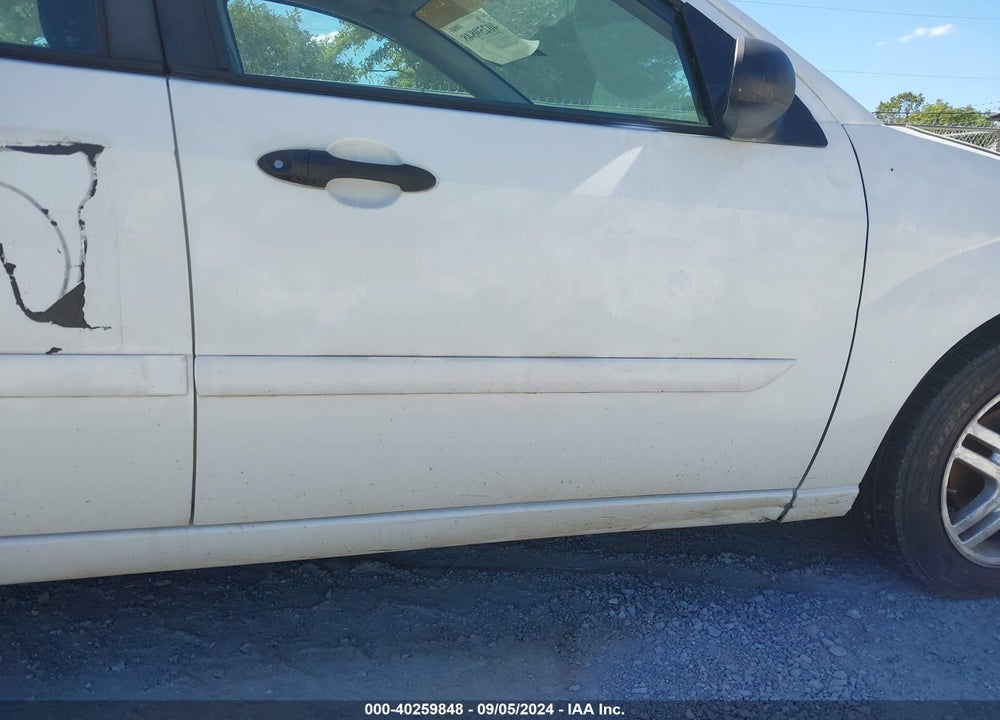 2000 FORD FOCUS VIN: 1FAFP34PXYW201806