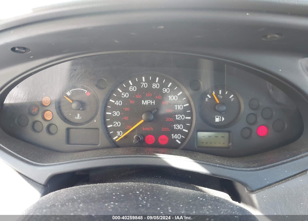 2000 FORD FOCUS VIN: 1FAFP34PXYW201806