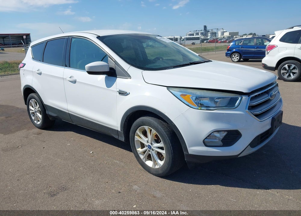 2017 FORD ESCAPE SE VIN: 1FMCU9GD2HUC79885