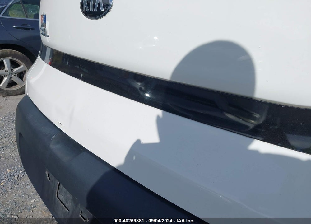 2014 KIA SOUL VIN: KNDJN2A21E7041687