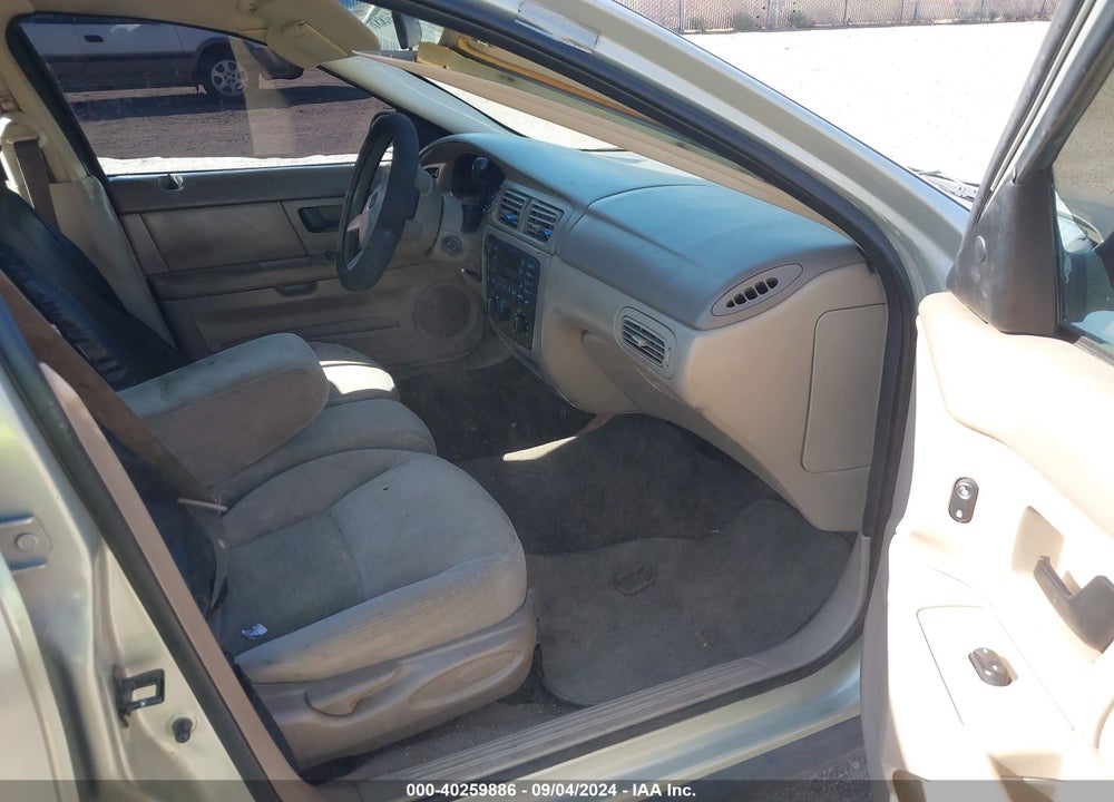 2005 FORD TAURUS SE VIN: 1FAFP53U85A206983