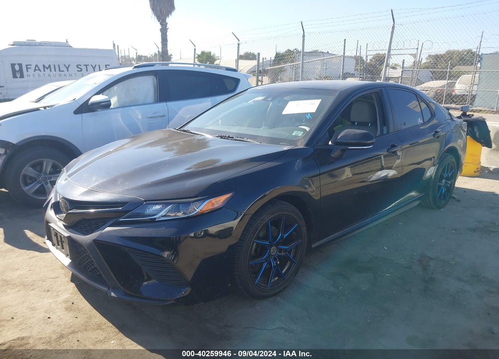 2018 TOYOTA CAMRY SE VIN: JTNB11HK4J3041194