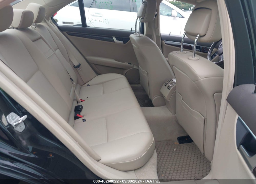 2014 MERCEDES-BENZ C 300 LUXURY 4MATIC/SPORT 4MATIC VIN: WDDGF8AB4EA952891