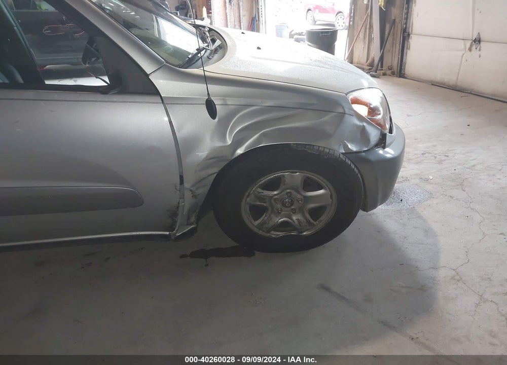 2004 TOYOTA RAV4 VIN: JTEGD20V240021458