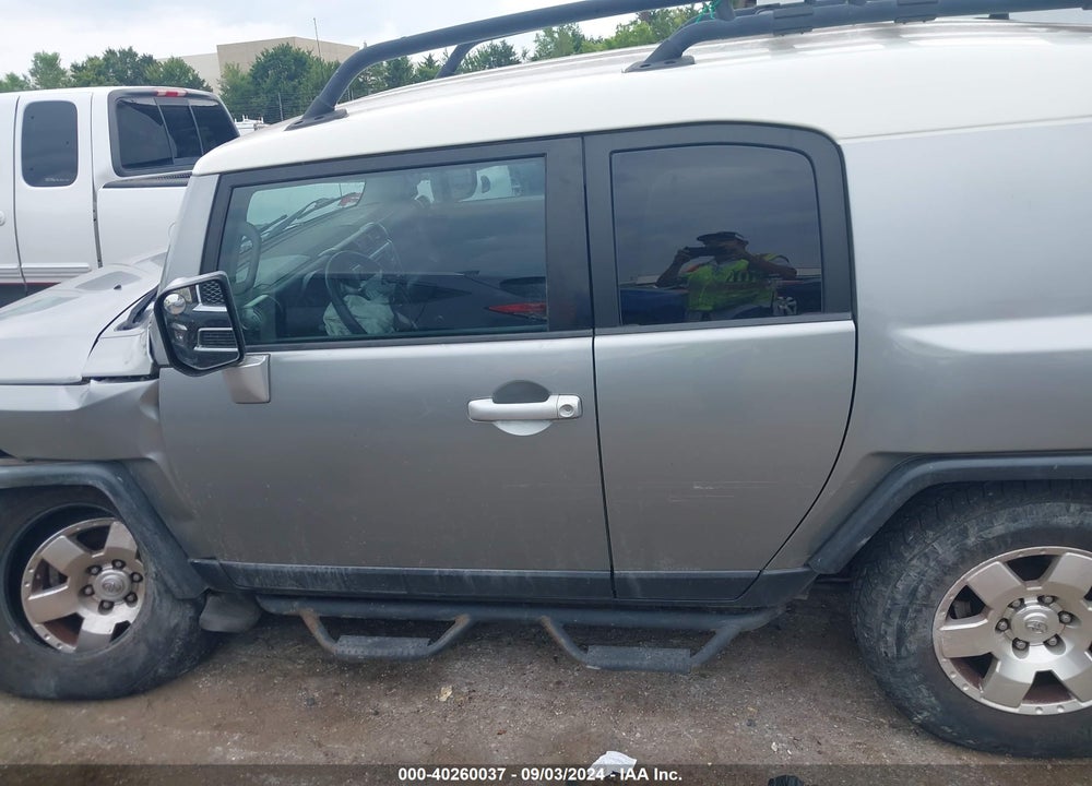 2010 TOYOTA FJ CRUISER VIN: JTEBU4BF0AK092671