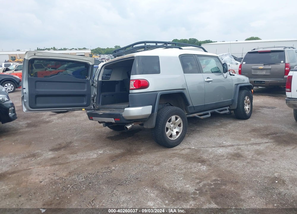 2010 TOYOTA FJ CRUISER VIN: JTEBU4BF0AK092671