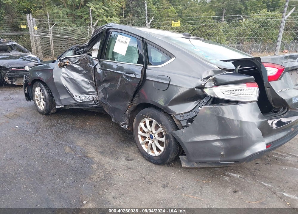 2015 FORD FUSION S VIN: 3FA6P0G78FR167861
