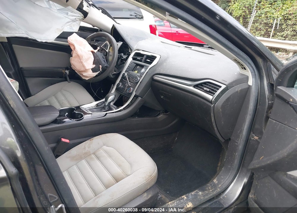 2015 FORD FUSION S VIN: 3FA6P0G78FR167861