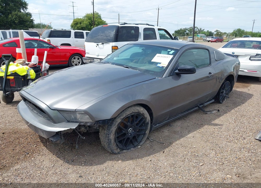 2014 FORD MUSTANG V6 VIN: 1ZVBP8AM2E5252196