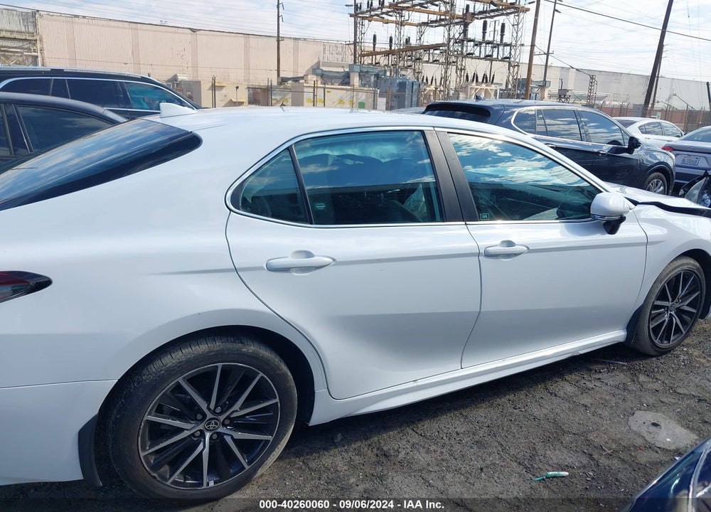 2021 TOYOTA CAMRY SE VIN: 4T1T11AK9MU437487