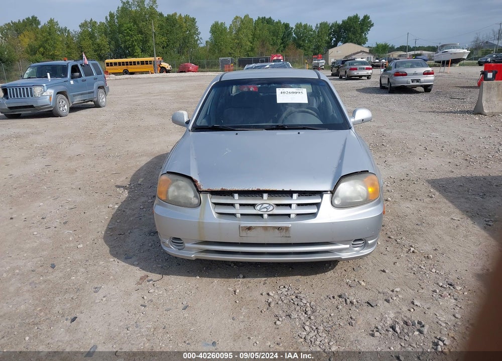 2005 HYUNDAI ACCENT VIN: KMHCG45C95U610218
