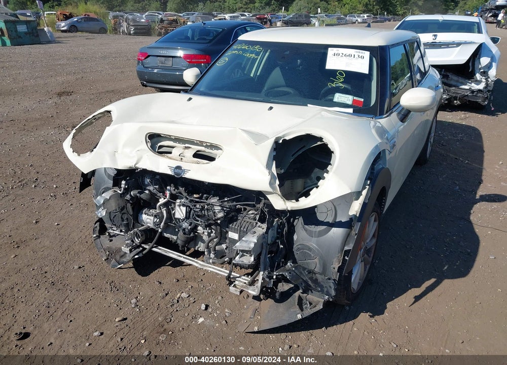 2020 MINI CLUBMAN COOPER S VIN: WMWXJ1C01L2L34136
