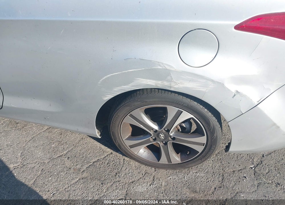 2013 HYUNDAI ELANTRA VIN: KMHDH6AE2DU009851