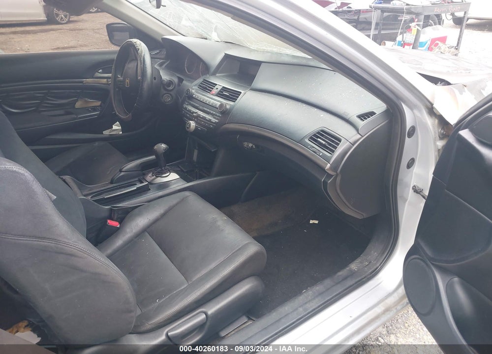 2011 HONDA ACCORD 2.4 LX-S VIN: 1HGCS1B38BA008964