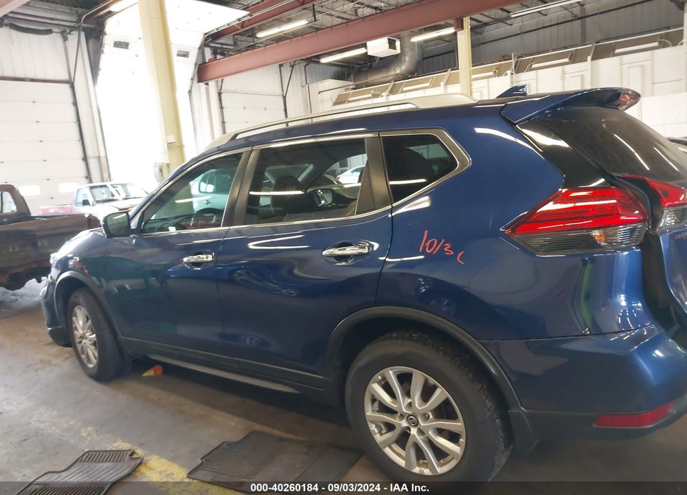 2017 NISSAN ROGUE SV VIN: 5N1AT2MV2HC771000
