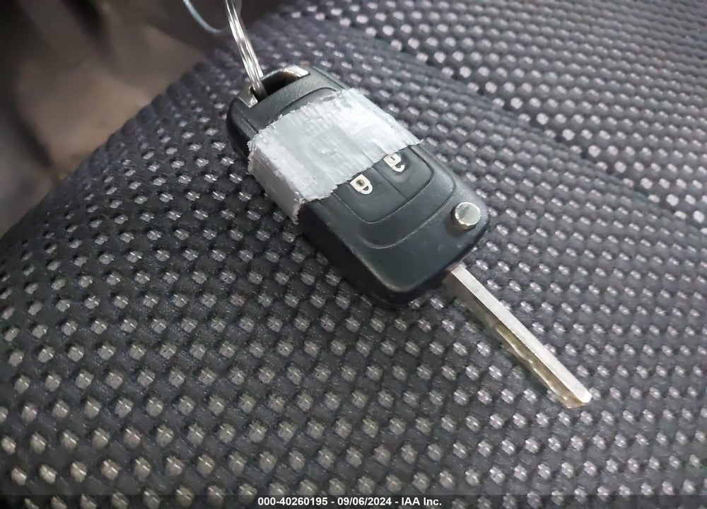 2013 CHEVROLET EQUINOX VIN: 2GNFLEEK7D6418570