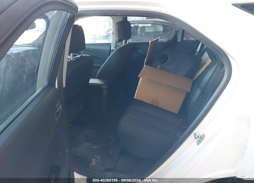 2013 CHEVROLET EQUINOX VIN: 2GNFLEEK7D6418570