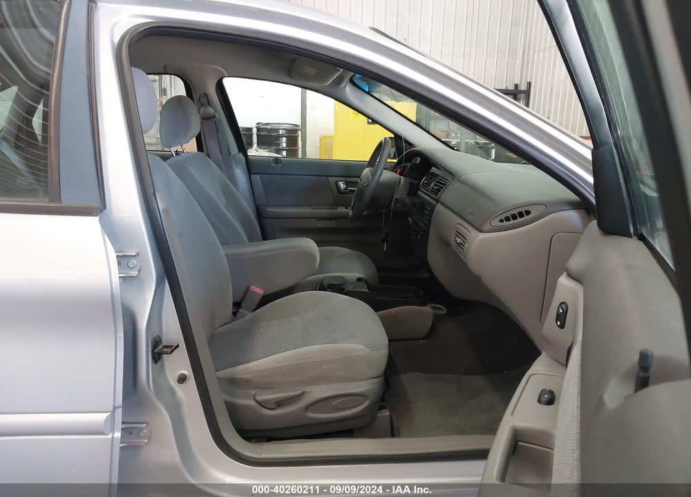 2002 FORD TAURUS SE VIN: 1FAFP53U52G269368