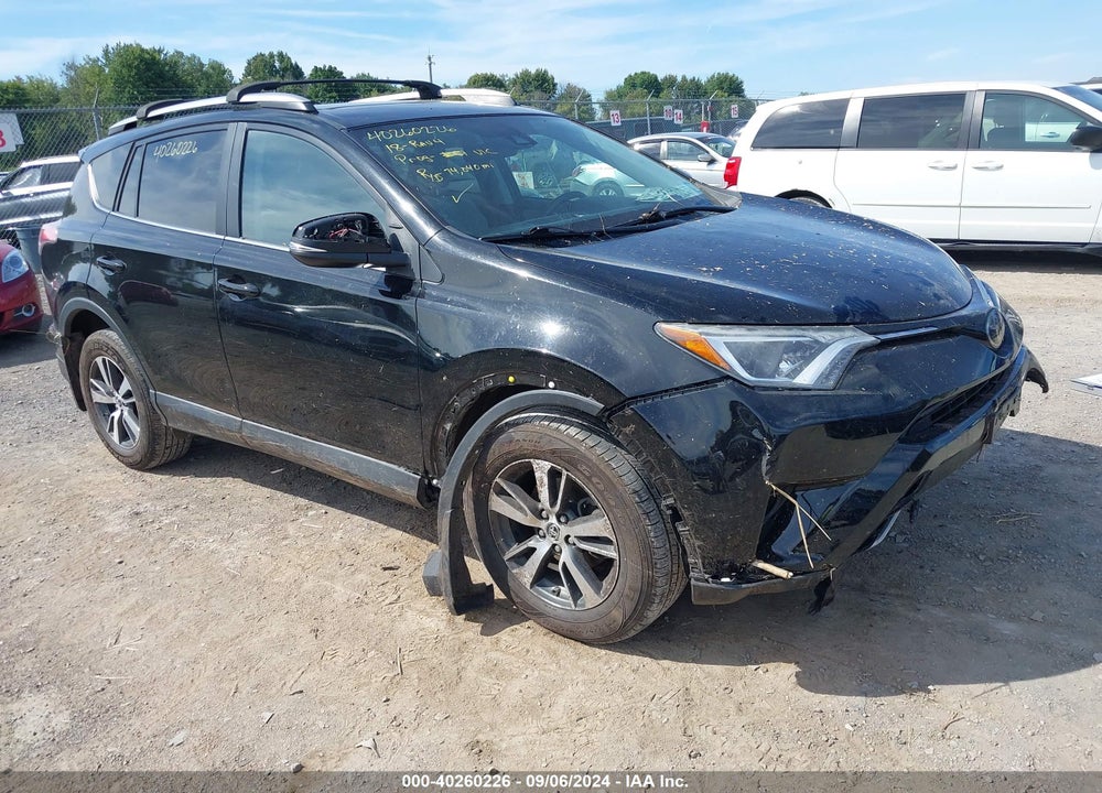 2018 TOYOTA RAV4 XLE VIN: 2T3RFREV1JW791974