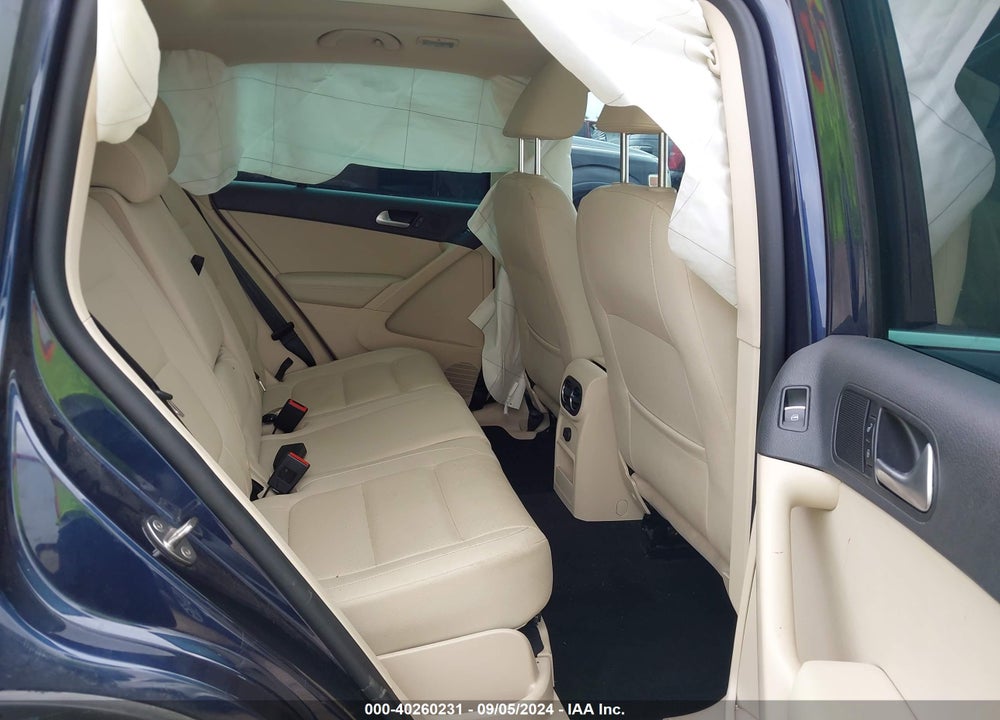 2016 VOLKSWAGEN TIGUAN SE VIN: WVGBV7AX9GW563890
