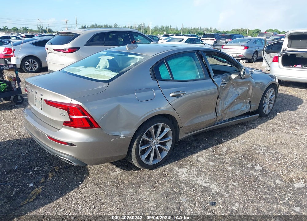 2019 VOLVO S60 T5 MOMENTUM VIN: 7JR102FK1KG005101