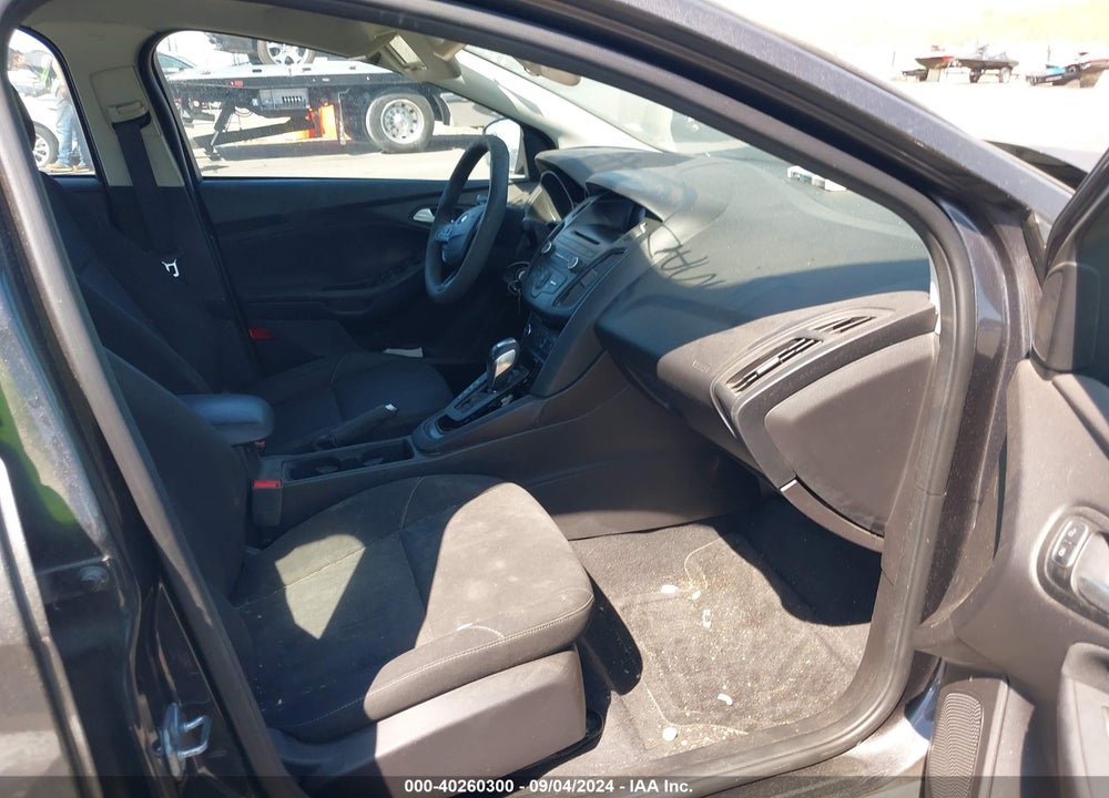 2015 FORD FOCUS VIN: 1FADP3F20FL233462