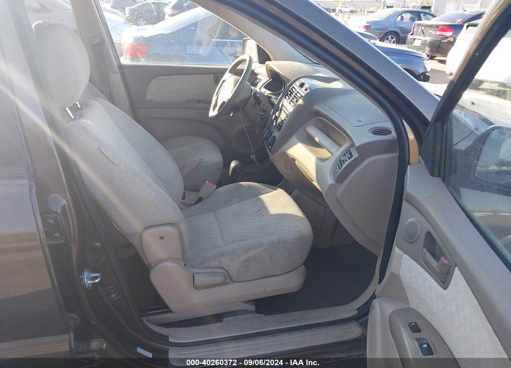 2008 KIA SPORTAGE VIN: KNDJF724187488468