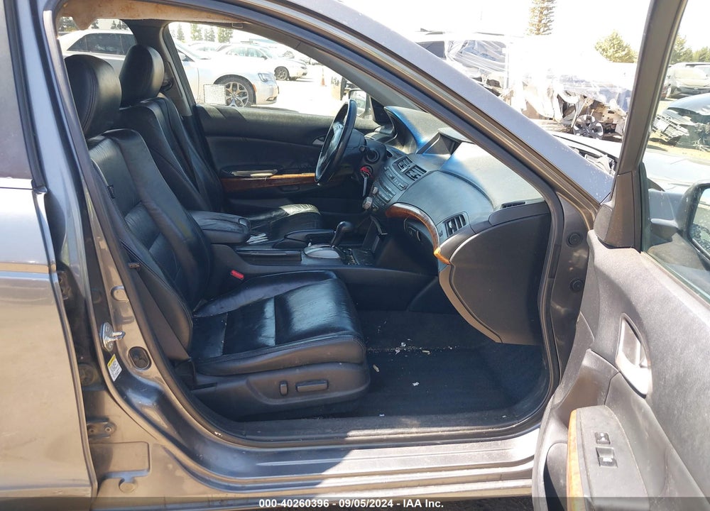 2011 HONDA ACCORD 2.4 EX-L VIN: 1HGCP2F89BA015662