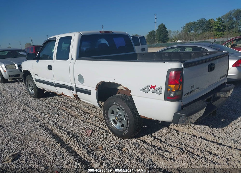 2001 CHEVROLET SILVERADO 1500 LS VIN: 1GCEK19T31E196412