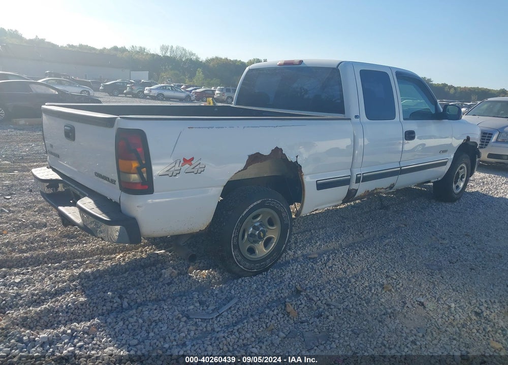 2001 CHEVROLET SILVERADO 1500 LS VIN: 1GCEK19T31E196412