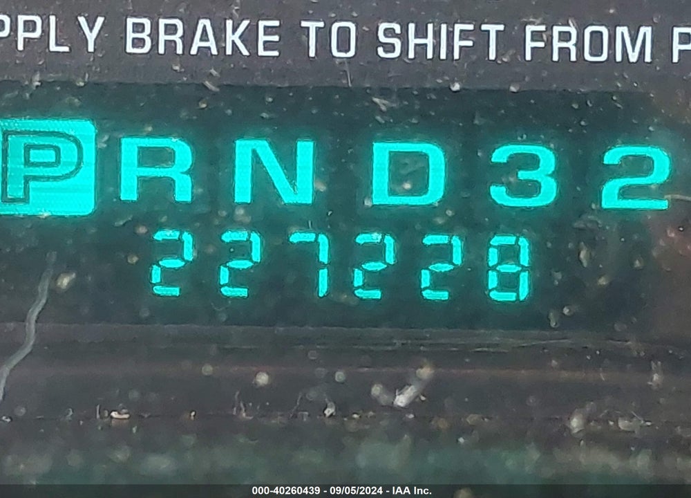 2001 CHEVROLET SILVERADO 1500 LS VIN: 1GCEK19T31E196412