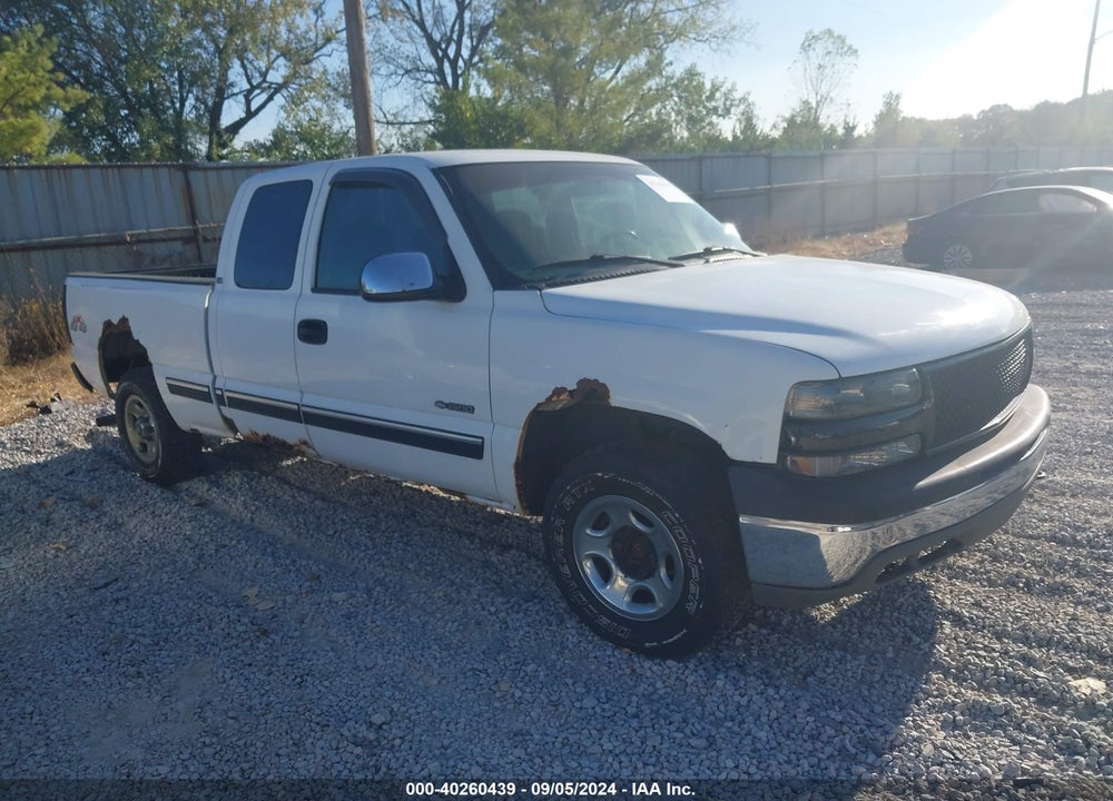 2001 CHEVROLET SILVERADO 1500 LS VIN: 1GCEK19T31E196412